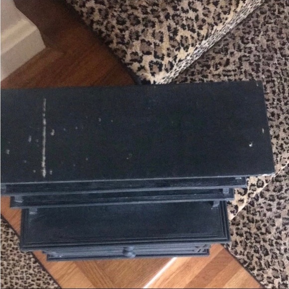 VINTAGE SMALL DECORATIVE HUTCH - Picture 3 of 13